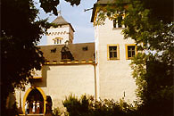 Eingang vom Schloß Greifenstein